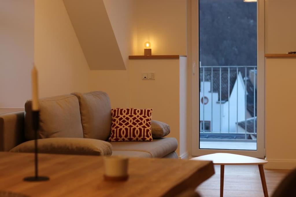 Helles Apartment Mit Balkon In Toplage! ترابن ترارباخ المظهر الخارجي الصورة