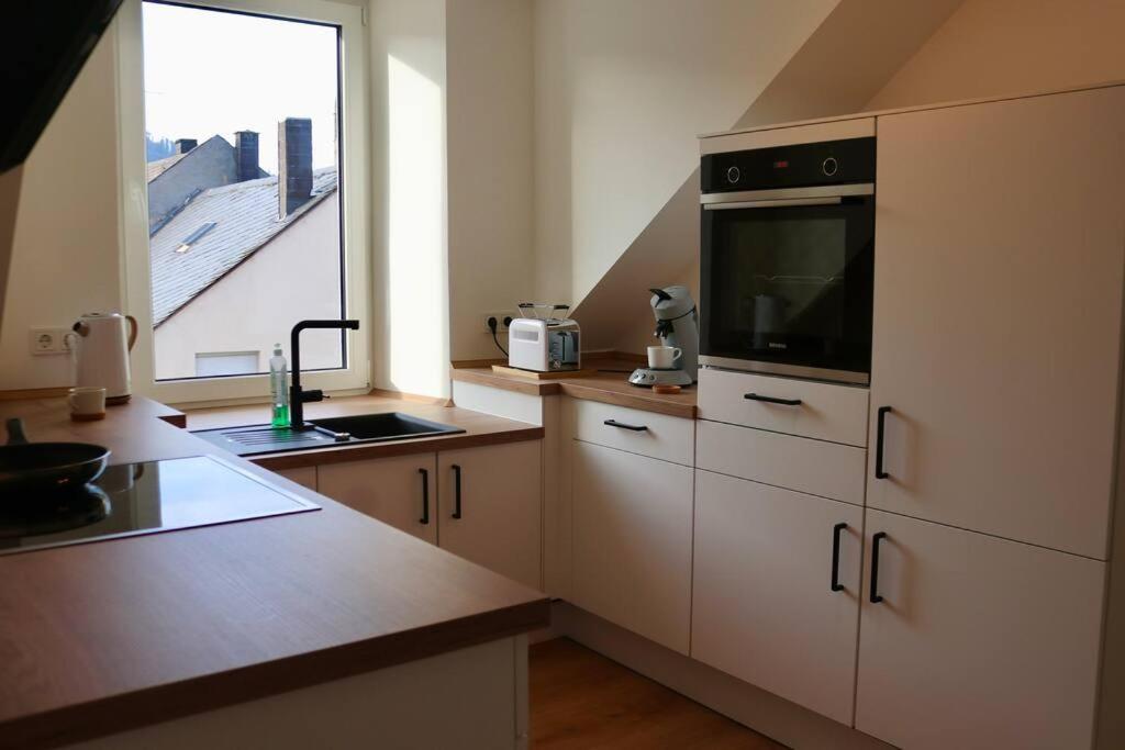 Helles Apartment Mit Balkon In Toplage! ترابن ترارباخ المظهر الخارجي الصورة